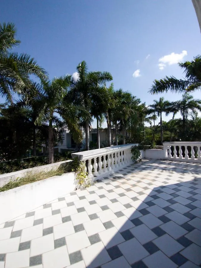 Bed & Breakfast Casa Tzunun Airport B&B Cancún